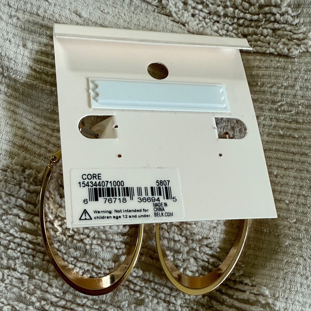 NWT New Directions Shiny Gold Oval Hoop Earrings brand new! - Picture 4 of 4